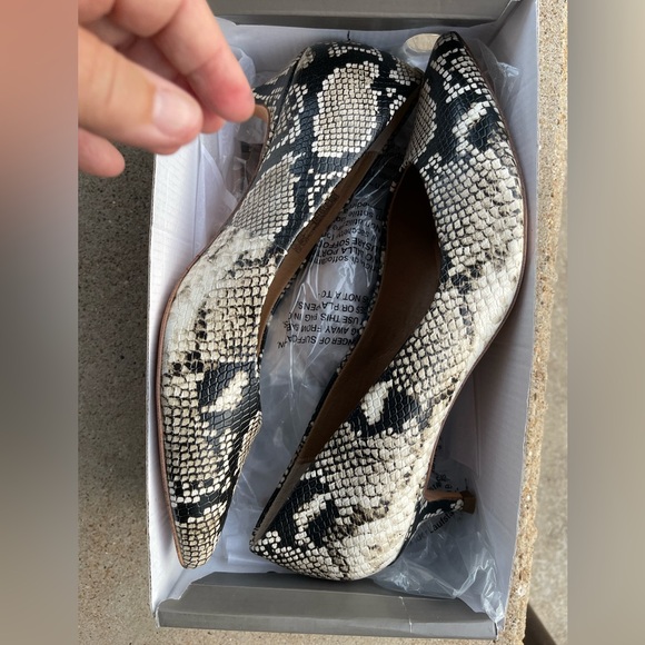 Vionic woman’s Josie natural snake leather - Picture 12 of 15